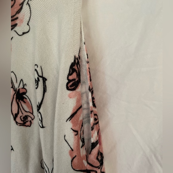 Cut Out Shoulder Top - Picture 3 of 4